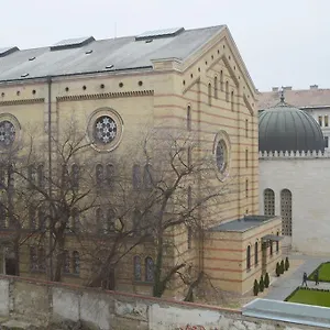 Synagogue View Casa de hóspedes